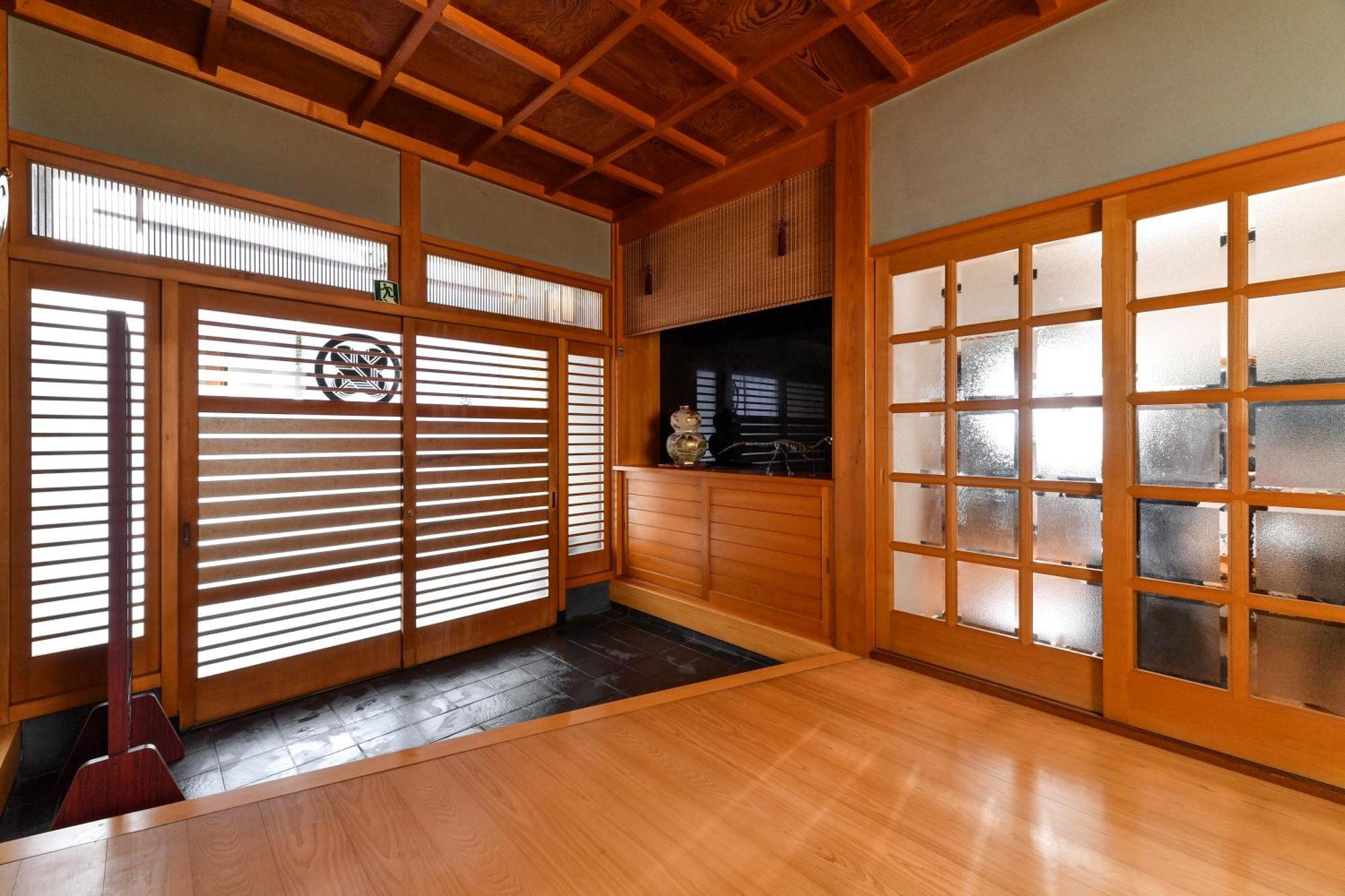 Renovated In March, Shirokiya Vacation House With A Bath Made From Natural Kiso Cypress Holiday home Katsuyama